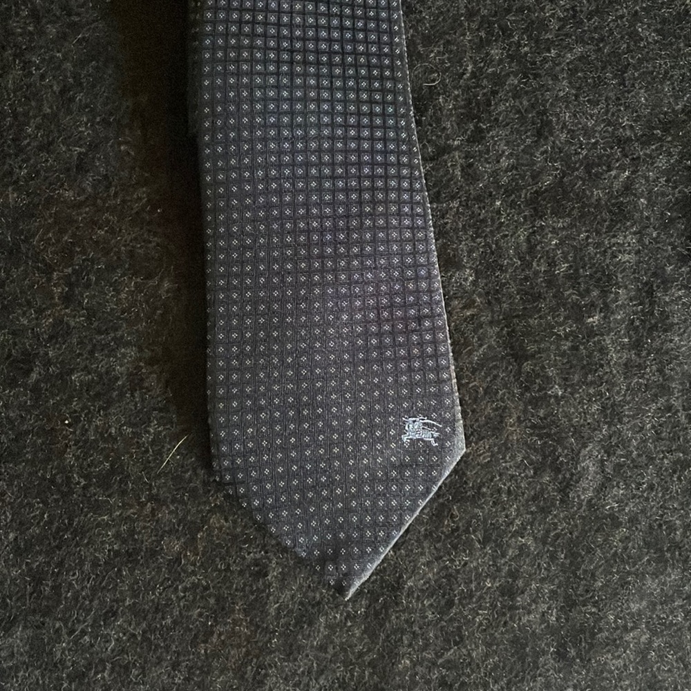 Burberry ‘Knights of London’ 3 1/4”W 58”L